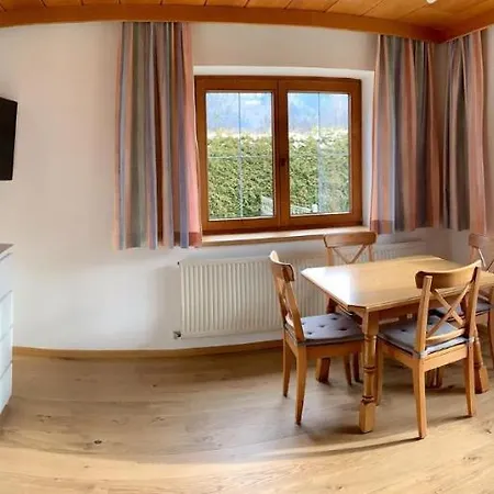 Neuhaus Ried im Zillertal