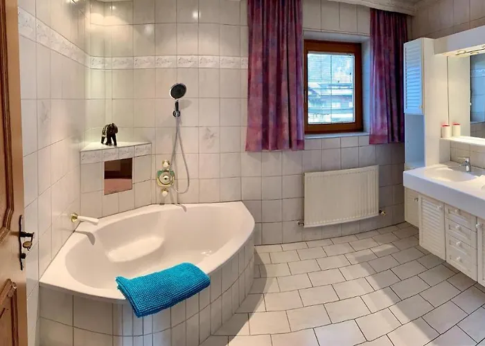 Neuhaus * Ried im Zillertal